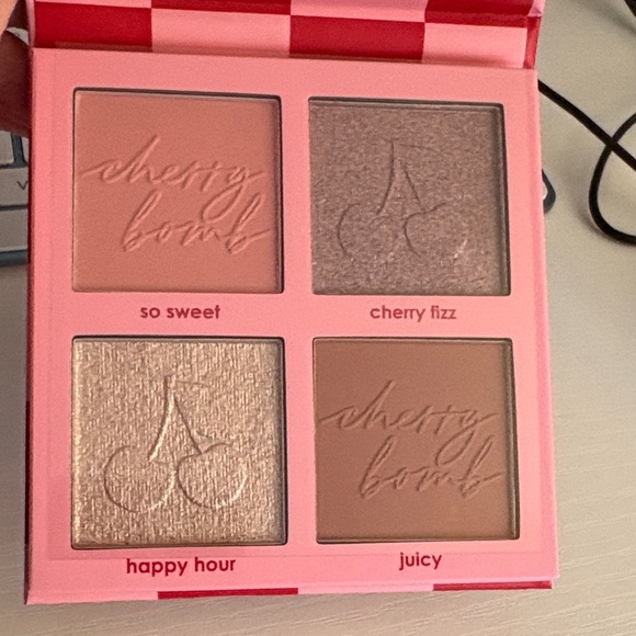 Ciaté London Cherry Bomb Blush and Highlighter Palette - Pink and Red - Picture 3 of 6